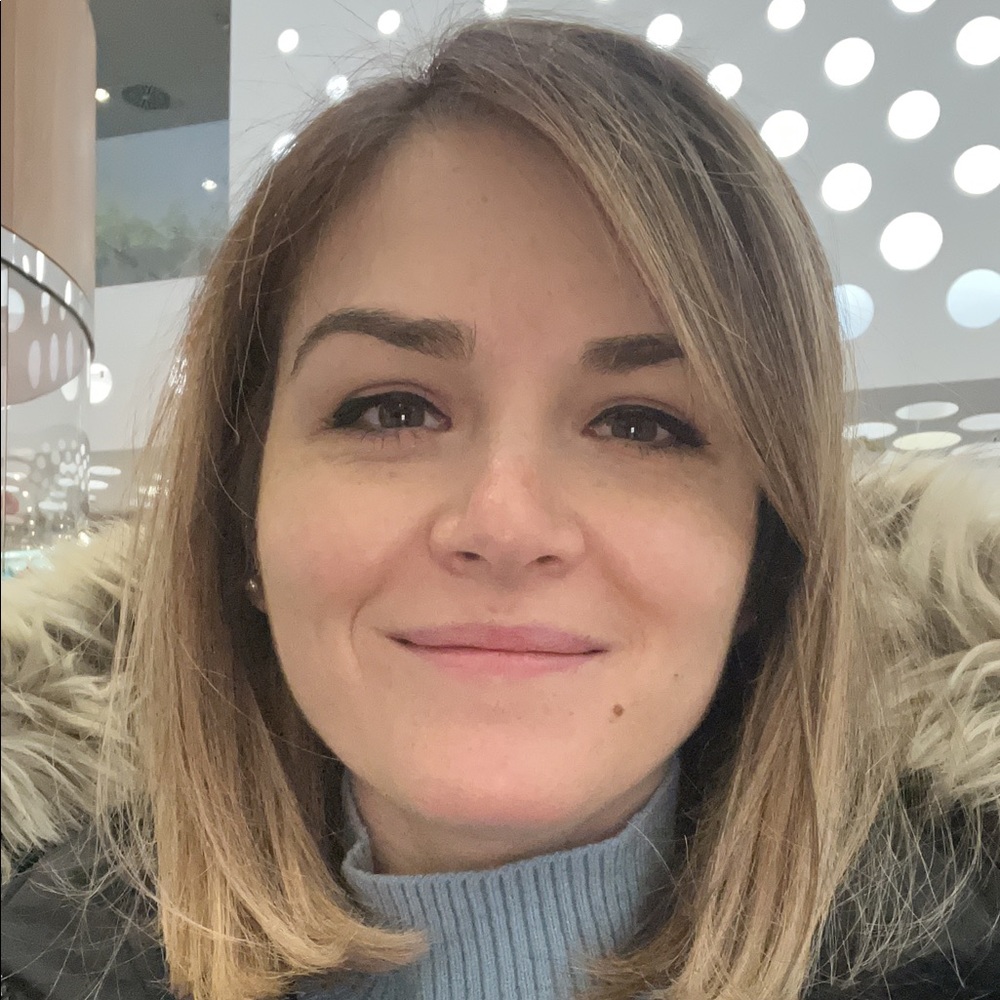 Meet your Posher, Lucia